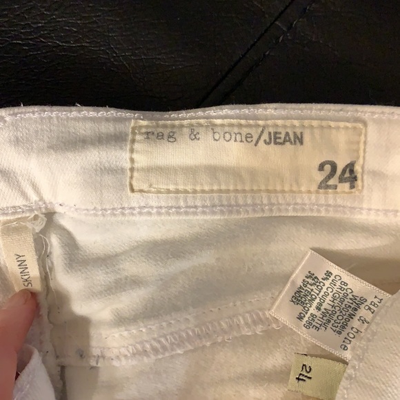 Rag & bone white skinny jeans. Size 24 - Picture 4 of 4